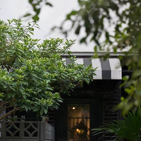 被愛咖啡小旅館 Birdeye Garden Tainan Esterno foto