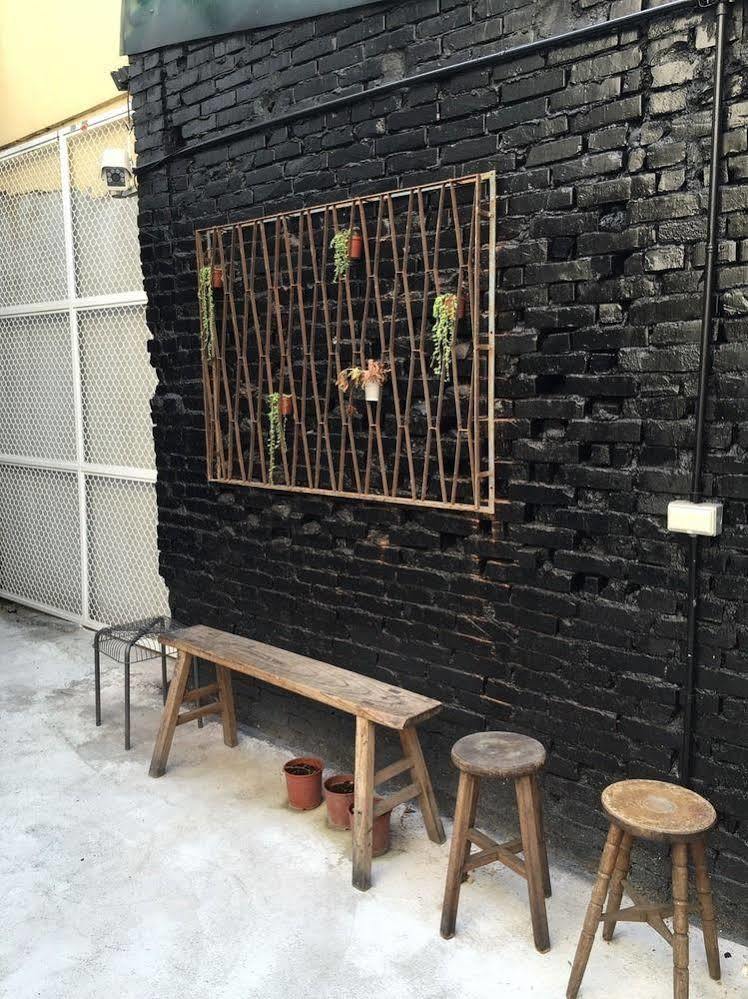 被愛咖啡小旅館 Birdeye Garden Tainan Esterno foto
